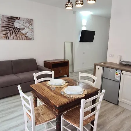 Cagliariparadiseapartment It Marina Apartment *